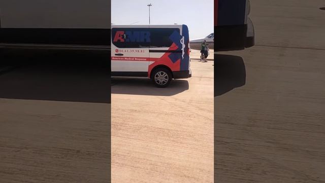 américain médical d'urgence ??                   aéroport d'Al Massira_agadir?