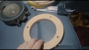 «Замена штатных динамиков в Мерседес Вито на DL Audio Barracuda 130»