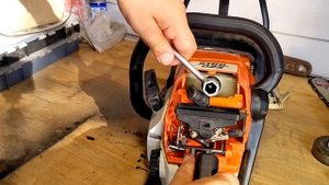 Как снять сцепление на бензопиле Stihl без специнструмента