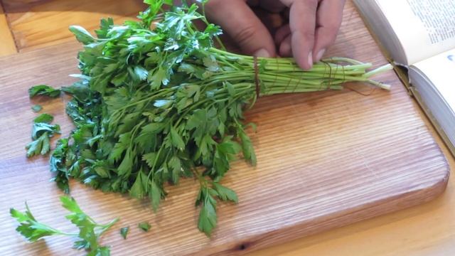 петрушка при беременности опасна ядовита в еде и салатах возможен выкидыш и аборт parsley during pr смотреть онлайн
