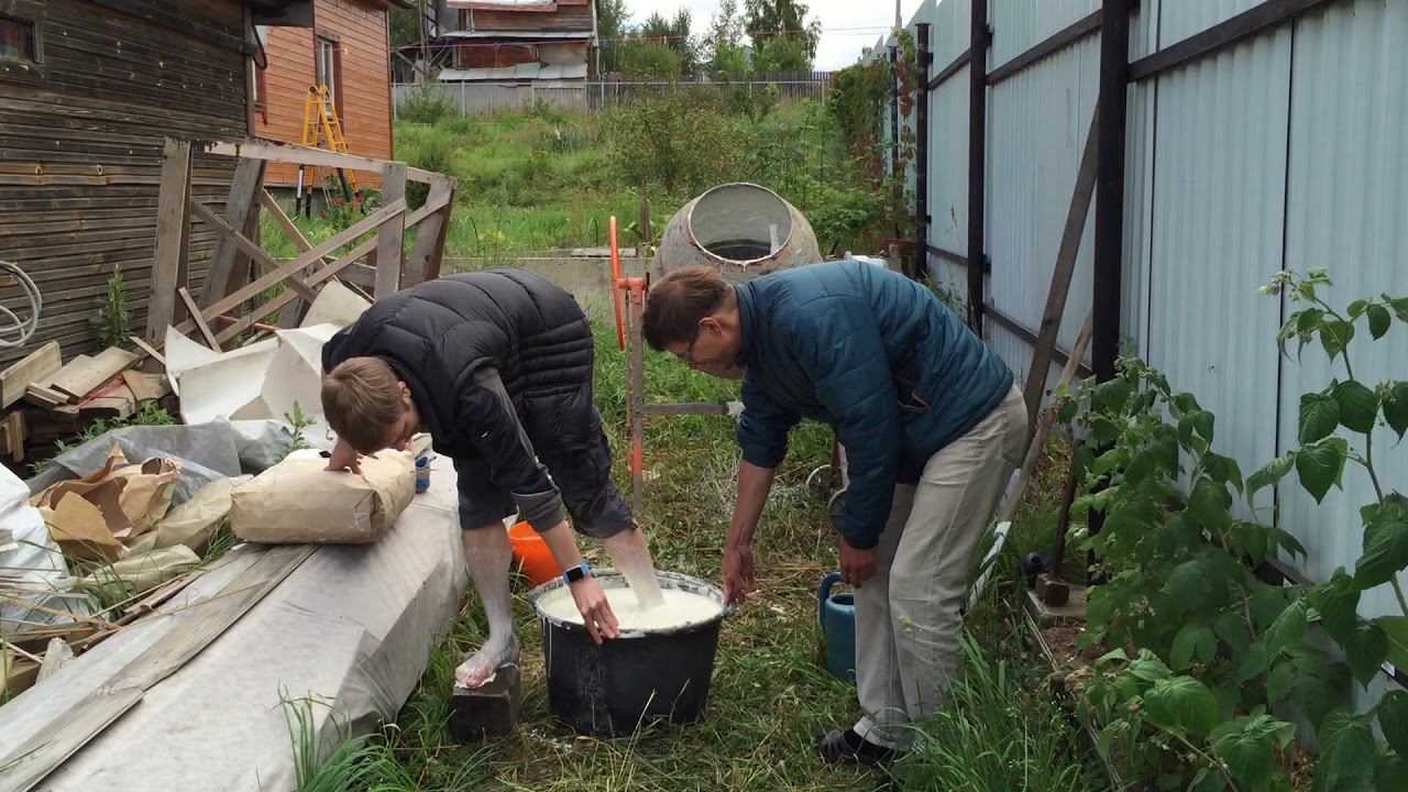 ЗАМЕСИЛИ В БЕТОНОМЕШАЛКЕ КРАХМАЛ И ВОДУ смотреть онлайн