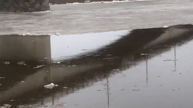 Огромнаяльдина на реке Вятка￼ смотреть онлайн