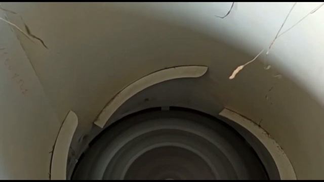 Саранча 5,5 кВт. По запросу клиента дробили сено до размера 70-100 мм. без сит, на подстилку. смотреть онлайн