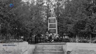 Работники городской библиотеки Лахденпохьи рассказали об истории создания памятника защитникам