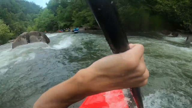 Kayaking the Middle Ocoee in the Dagger Nova смотреть онлайн