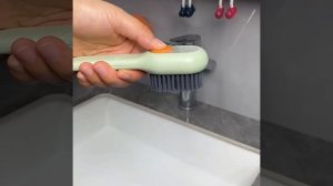 Многофункциональная щетка