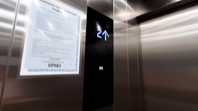 Поездка на новой версии экзотического финского лифта Kone в ТЦ Мега-Дыбенко