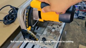 DEWALT DWS520KTR TRACK SAW UNBOXING AND QUICK TEST | BEST BANG FOR YOUR BUCK TRACK SAW / PLUNGE SAW