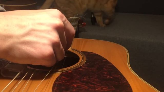 Струны слишком высоко! Как настроить акустическую гитару? смотреть онлайн