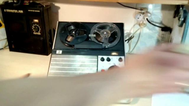 Романтик-304 Портативный катушечный магнитофон Reeel tape Romantik смотреть онлайн