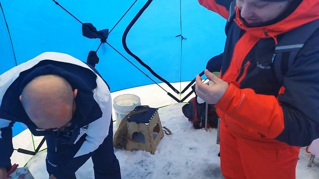 Рыбалка на корюшку малоротку. Экскурсии по Сахалину, туры по Сахалину https://PoSahalinu.ru СахТерр смотреть онлайн