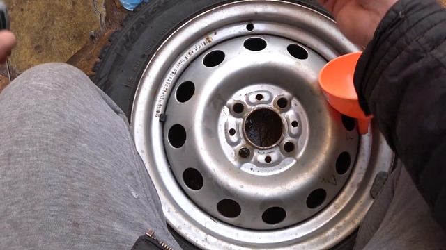 Замена соска, вентиля без шиномонтажа своими руками смотреть онлайн