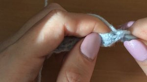 КАК НАЧАТЬ ВЯЗАТЬ ИЗДЕЛИЕ КРЮЧКОМ, ЧТОБЫ ОНО НЕ ТЯНУЛО.