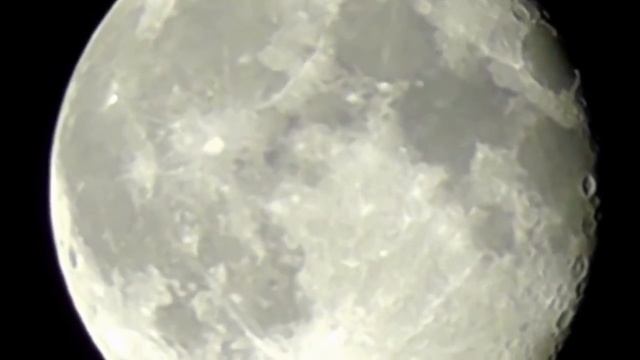 ЛУНА! Снято на видеокамеру с Земли! смотреть онлайн