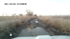 Suzuki Jimny Wide в грязи - поездка на рыбалку.