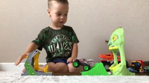 Монстр Джем игровой набор, гонки по треку на монстр траках