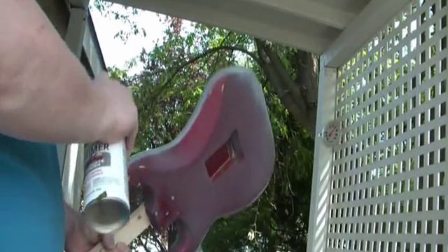 HOW TO PAINT A EVH VAN HALEN BLACK AND WHITE FRANKENSTRAT GUITAR PROJECT PART 1 смотреть онлайн