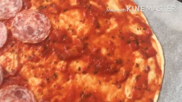 ВКУСНАЯ ДОМАШНЯЯ ПИЦЦА с креветками и колбасой