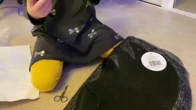 Распаковка посылок перед Рождеством смотреть онлайн