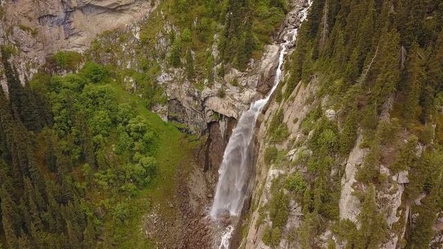 Водопад Барскаун, Барскаунское ущелье, Киргизия