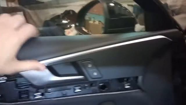 Как снять обшивку двери на Ауди А4 2017 года смотреть онлайн