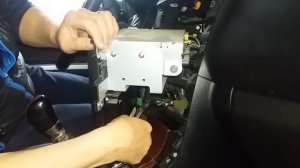 How to remove the radio of Suzuki Grand Vitara /  Radio Removal /