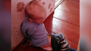 Шокирующая история из Омской области, где обнаружен избитым полуторагодовалый малыш