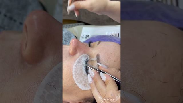 Наращивание ресниц. Постановка рук