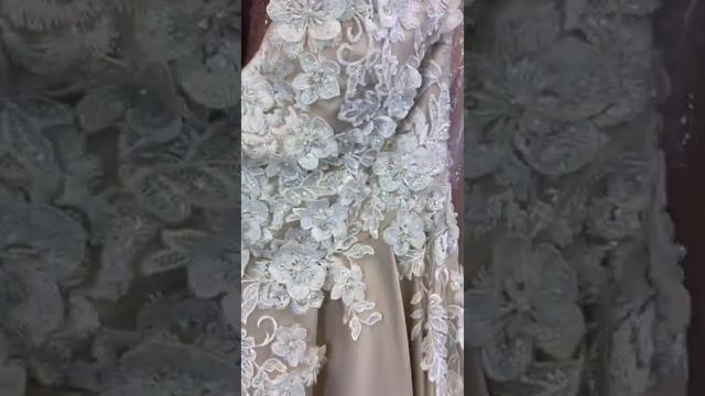Вечернее / свадебное платье цвета шампань