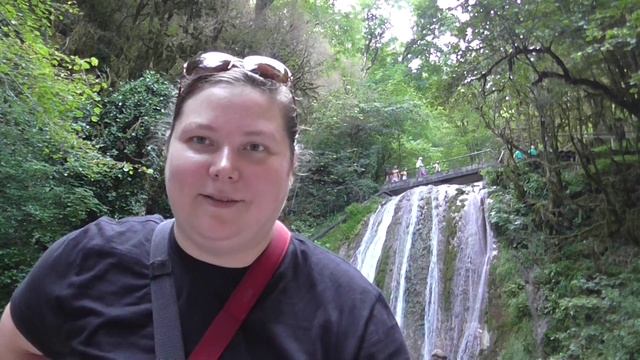 Поход к 33 водопадам смотреть онлайн