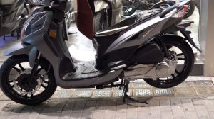 unboxing SYM Symphony SR 125 scooter 2022