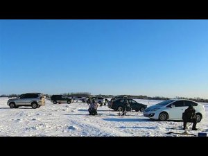 Елабуга трещит от количества рыбаков. Рыбалка в феврале на Амуре