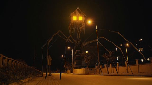 House Head In Real Life. Attack! Creepy Spider Leg Monster. Part 1