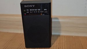 Sony ICF-P27\Panasonic RF-580. Сравнение по приему. 1557 кгц Радио "Лента".