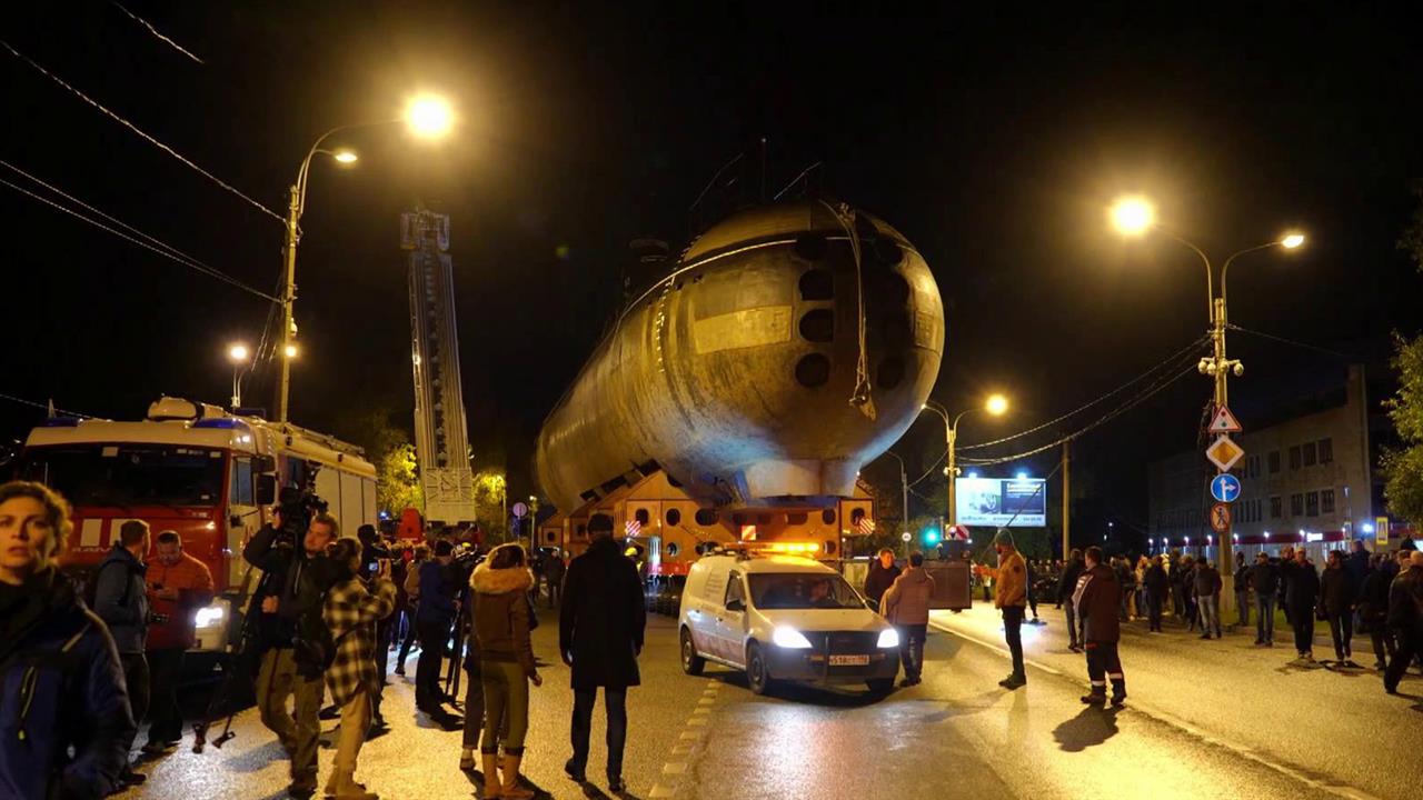 В Кронштадте завершается транспортировка легендарного атомохода "Ленинский комсомол"