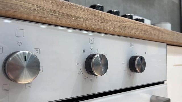 Обзор духового шкафа Holberg HEO 6760MW смотреть онлайн