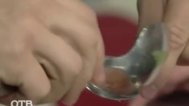 Завтрак на «УтроТВ»: куриные котлетки с соусом «Морковный сабайон» (29.07.15) смотреть онлайн