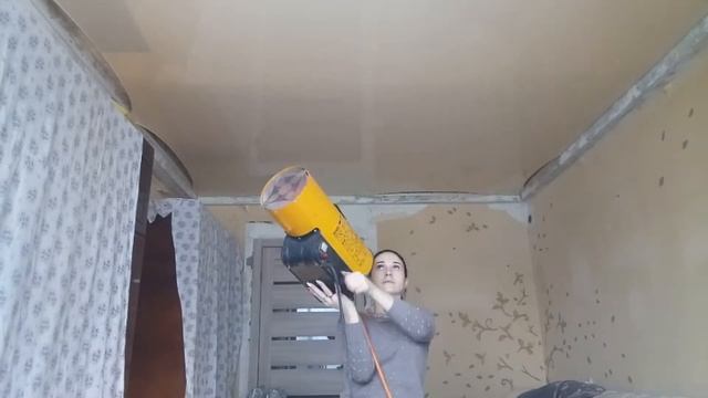 Наши работы. Мирноград. ул. Центральная 27. Цвет: 507. восемь софитов. Ниша под багет. смотреть онлайн