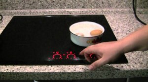 Как сделать вареные яйца без желтка.