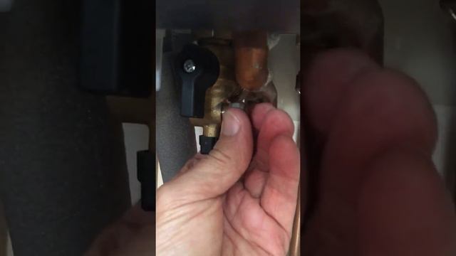 ARISTON E-COMBI смотреть онлайн