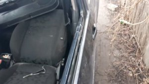 Гольф4 Заклинив дверний замок як відкрить...
