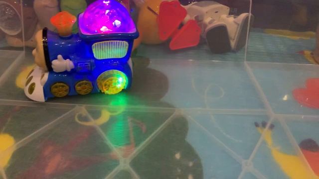 Музыкальный паровоз Томас игрушка смотреть онлайн