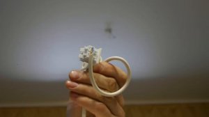 Как повесить люстру. Натяжной потолок. Сборка люстры