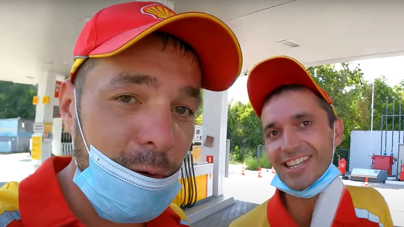 Работа заправщиков! смотреть онлайн