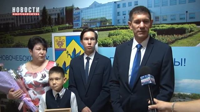 Руководство города и депутаты поздравили с Днем семьи, любви и верности смотреть онлайн