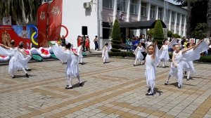Танец журавлей Адлер администрация