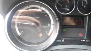 Пежо 408 плавают обороты
