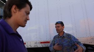 Дальнобойщик Виталий: о своей профессии, зарплате, условиях работы в США, о жизни в Майами