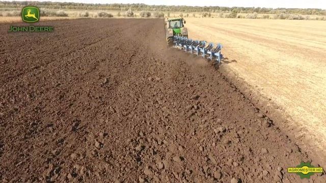 Трактор John Deere 8345R в Молдове