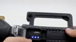 Мощный, самый большой, светодиодный, аккумуляторный, ручной фонарь-прожектор, очень яркий.